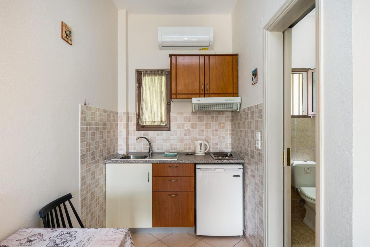 Pool Apartments, Elena & Maria By Konnect Appartement *